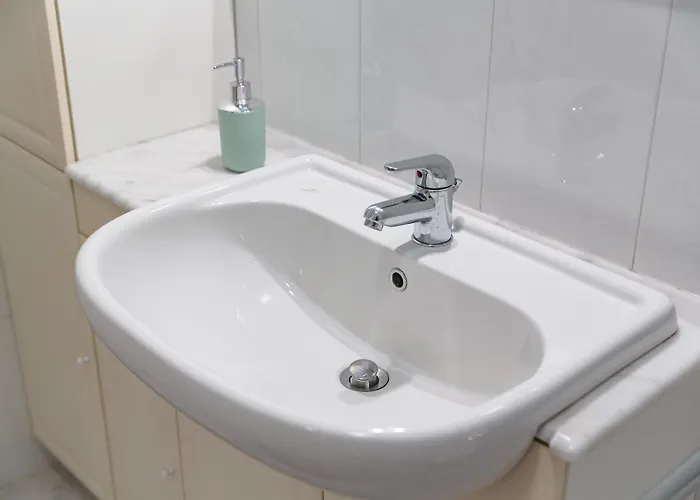 Con Giardino A 2 Passi Dal Mare Lägenhet