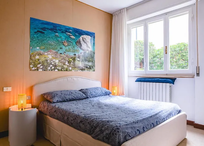 Con Giardino A 2 Passi Dal Mare Lägenhet *